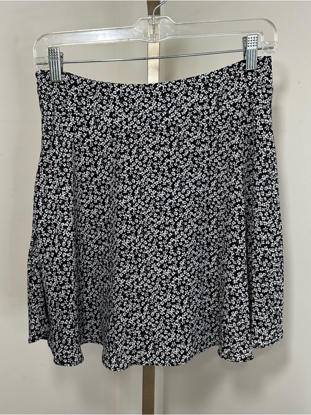 Socialite Black and White Floral Skater Skirt